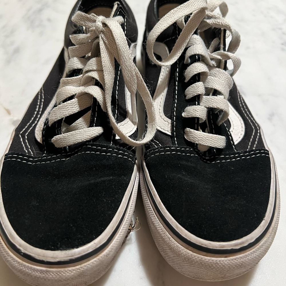 Vans - Picture 6 of 7